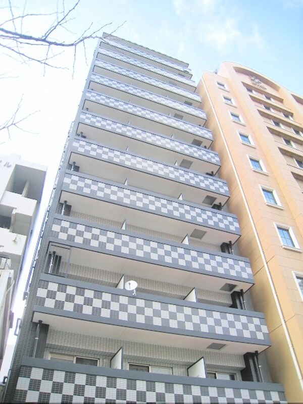 外観(駅まで徒歩4分)