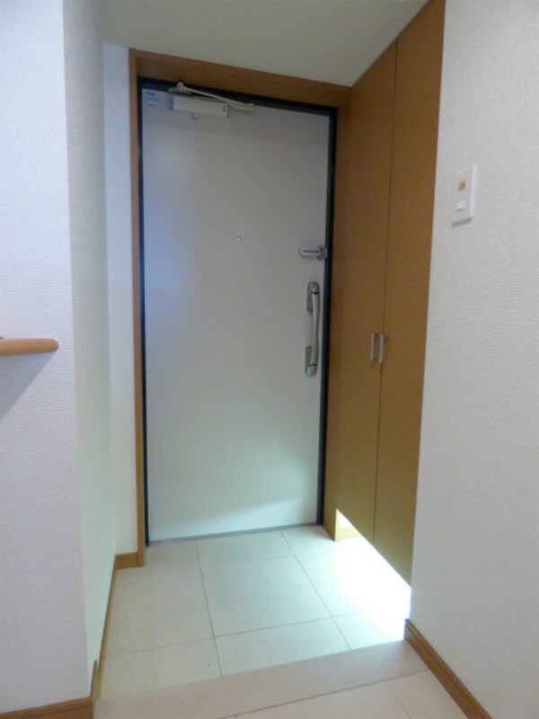 玄関(玄関※写真と異なる場合現状優先。)
