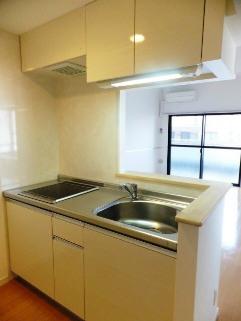 物件内観写真6　(ＩＨ2口コンロ)