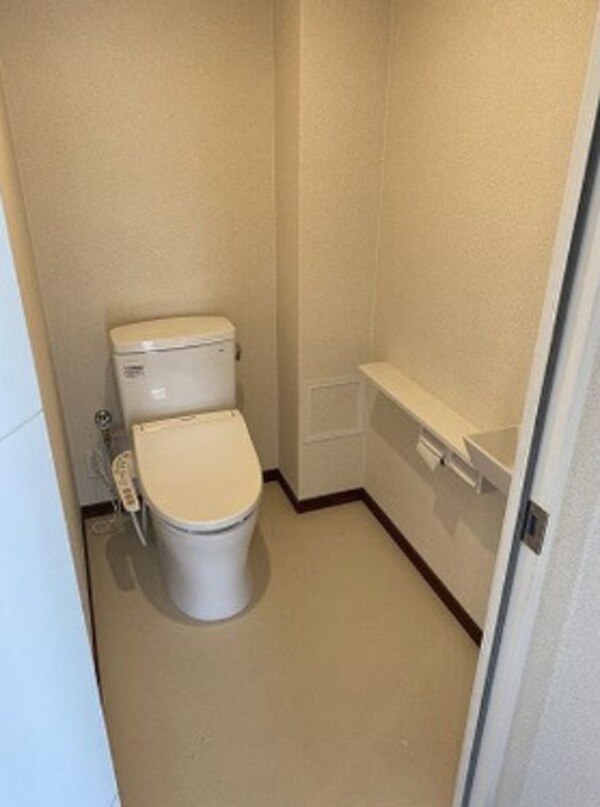 トイレ(キッチンから見たリビング✩)