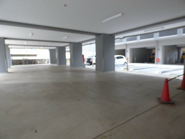 駐車場(平置き駐車場)