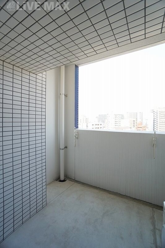 物件内観写真11　(落ち着いた時間を過ごせるバルコニーです)