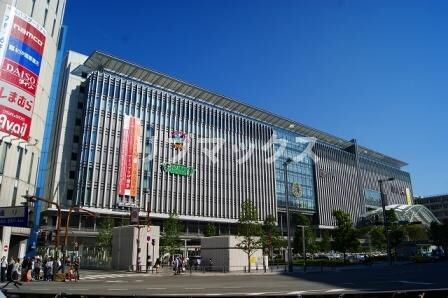 物件外観写真7　(博多阪急（750m）)