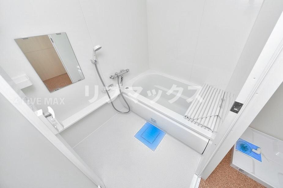 物件内観写真14　(コンパクトで使いやすいお風呂です)