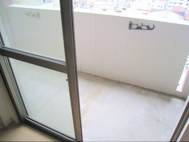 物件内観写真8　(バルコニー！)