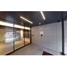 物件外観写真3　(ゆとりのあるロビーです)