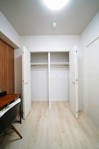 物件内観写真16　(※別号室参考写真)