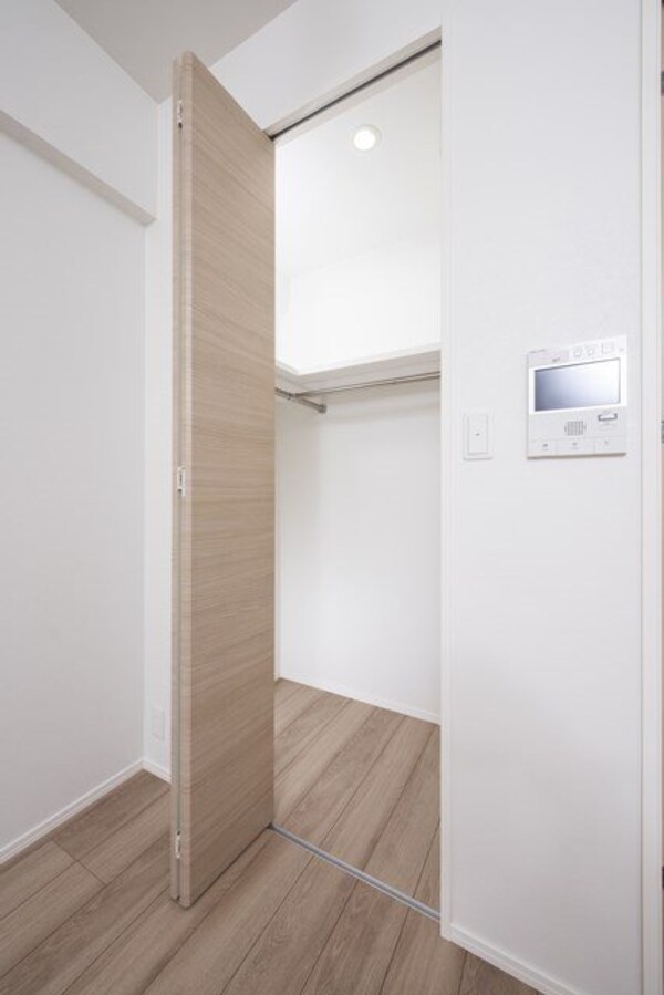 収納(※同マンション参考写真)