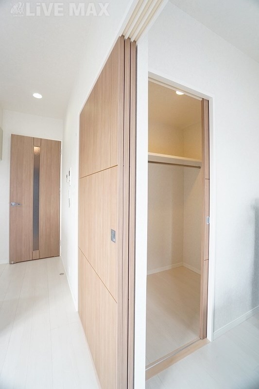 物件内観写真12　(クローゼット)