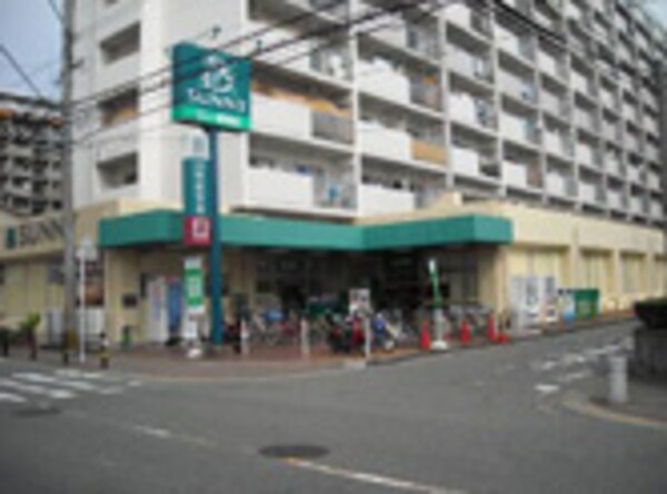 周辺環境(サニｰ 東比恵店（798m）)