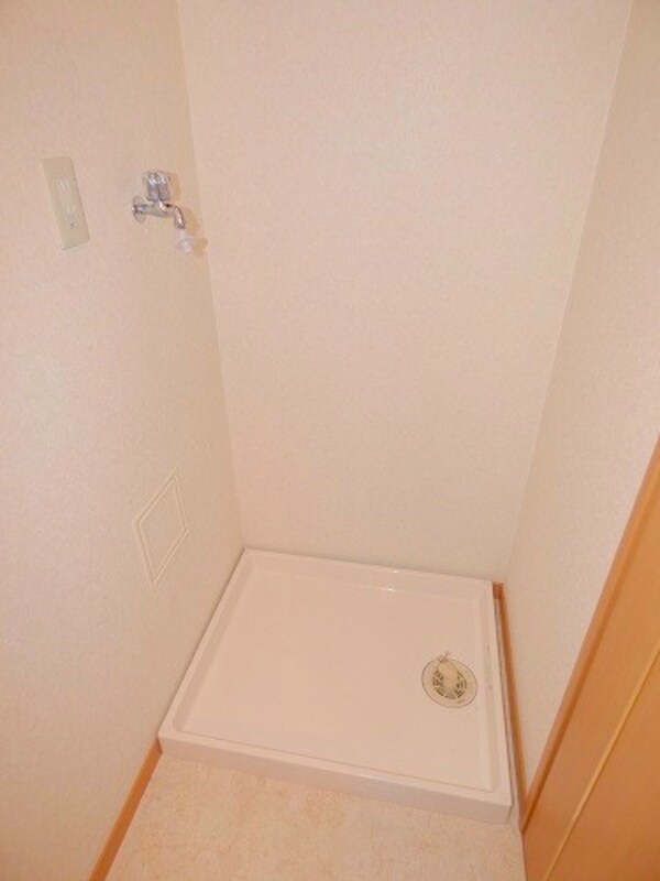 建物設備(室内洗濯機置場)