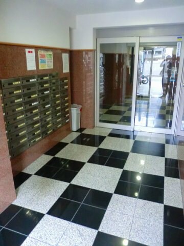 物件内観写真24　(オシャレな印象のロビーです★)