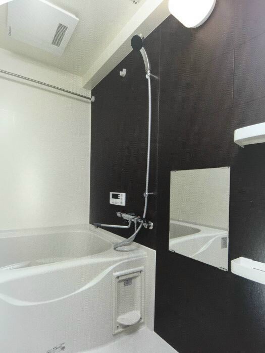 物件内観写真10　(ゆったりとしたお風呂☆)