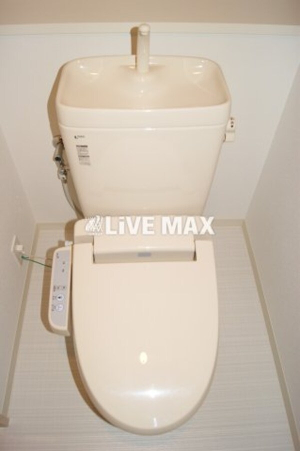 トイレ(シンプルで使いやすいトイレです)