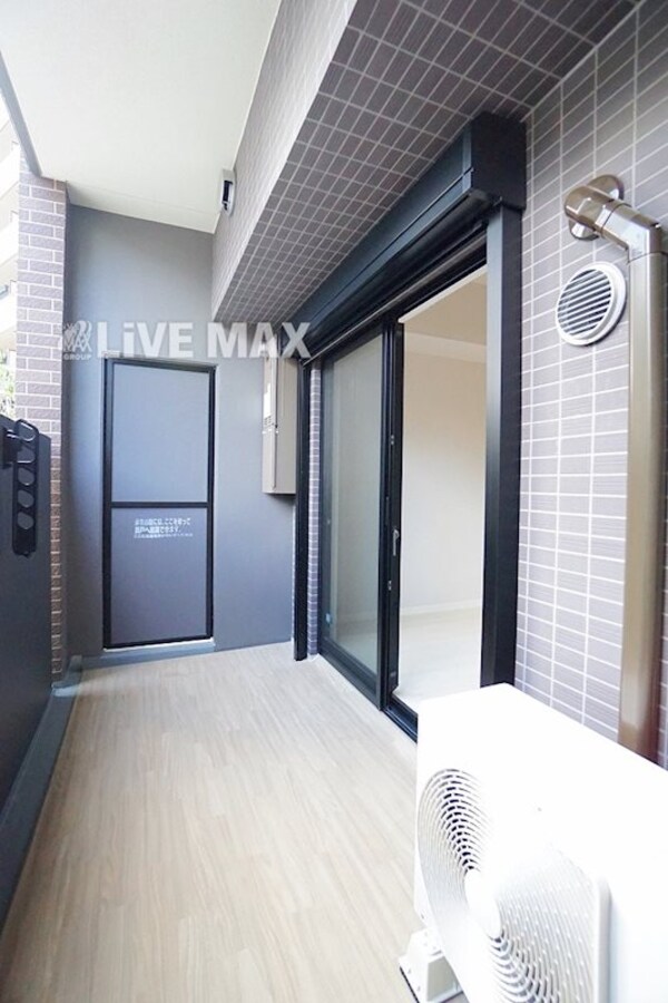 バルコニー(※同シリーズ参考写真)