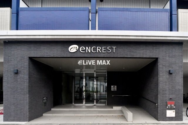 物件外観写真2　(エントランス)