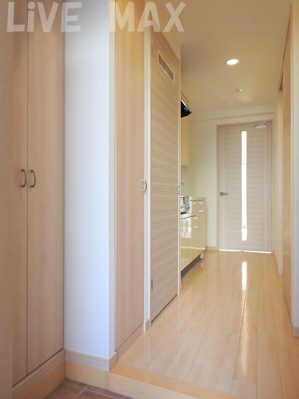 物件内観写真6　(下駄箱)