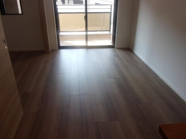 寝室(※別号室参考写真)