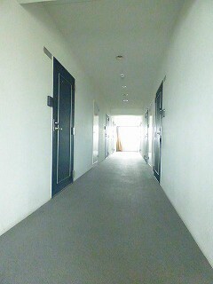 物件外観写真5　(共用廊下)