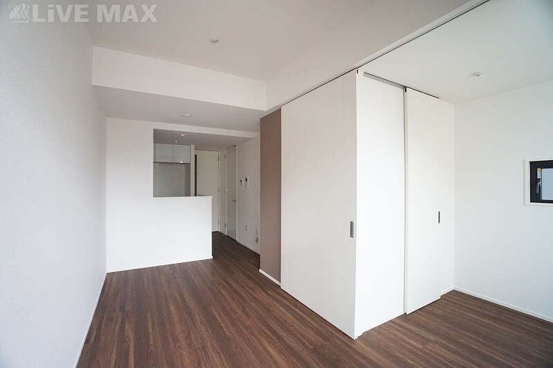 物件内観写真9　(デザイナーズでオシャレで綺麗なリビング☆)