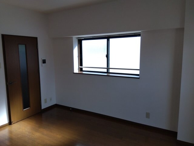 物件内観写真9　(洋室)