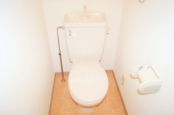 物件内観写真9　(トイレ)