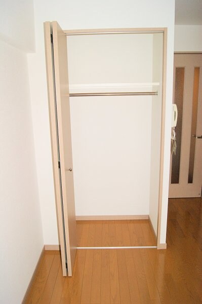 物件内観写真11　(クローゼット)