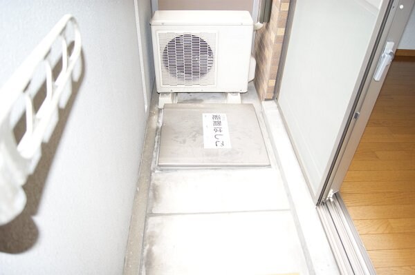 物件内観写真8　(ベランダ)