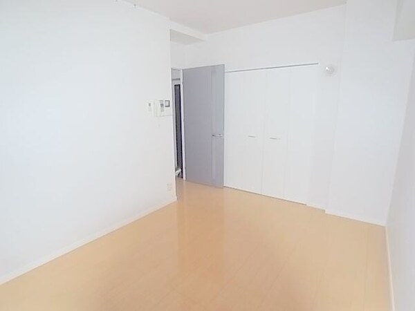 居室(明るいお部屋)