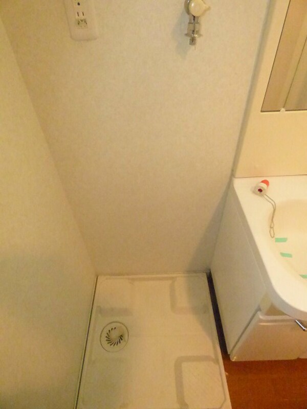 建物設備(室内洗濯機置場)