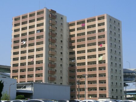 リファレンス箱崎外観写真