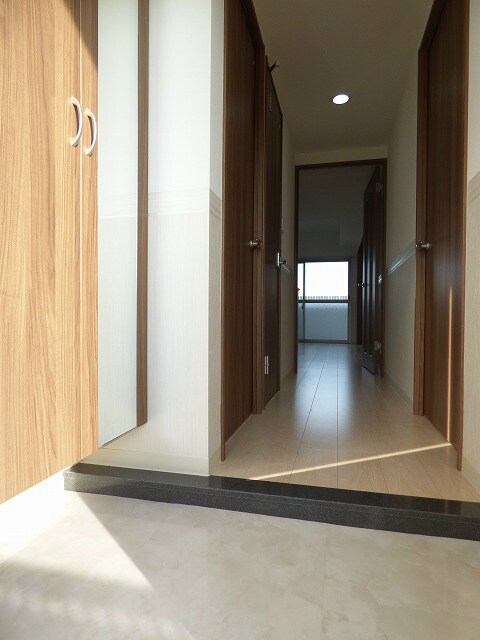 物件内観写真2　(同シリーズ別物件写真)