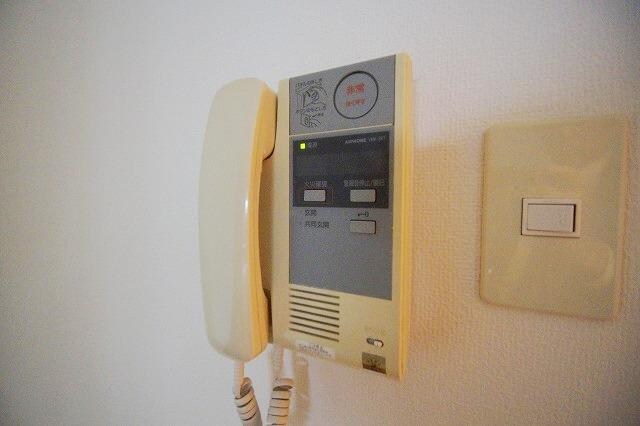 物件内観写真16　(インターフォン※写真と異なる場合は現状優先。)