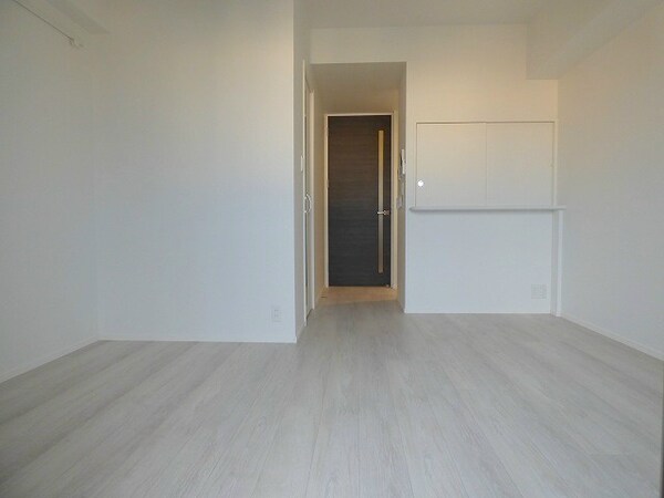 居室(フローリング・建具の色は要確認)