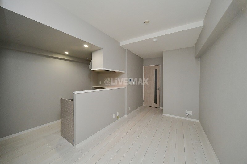 物件内観写真11　(セブンイレブン 博多蔵本店（249m）)