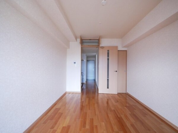 居室(写真と異なる場合は現状優先)