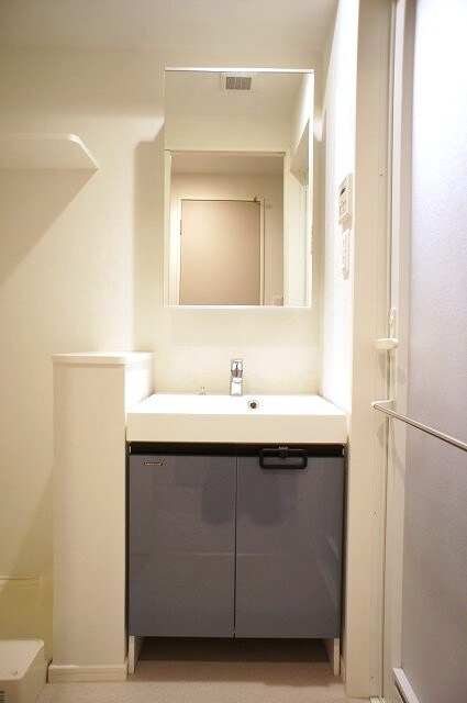 物件内観写真13　(フローリング・建具の色は要確認)