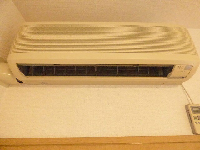 物件内観写真15　(エアコン付で快適です)