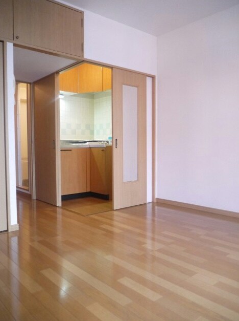 物件内観写真19　(間仕切り付です)