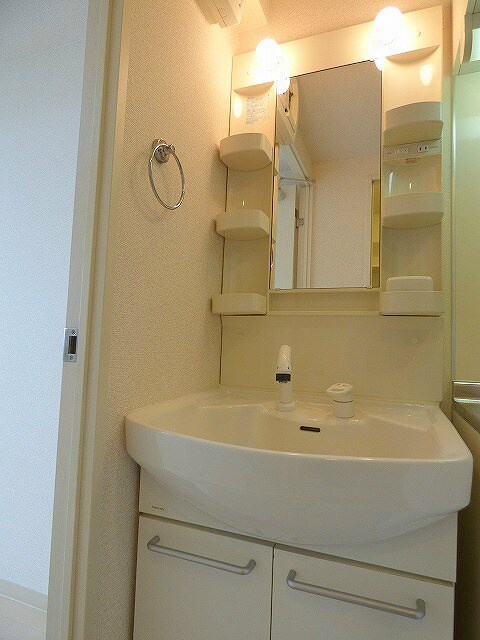 物件内観写真19　(忙しい朝にも便利な独立洗面台★)
