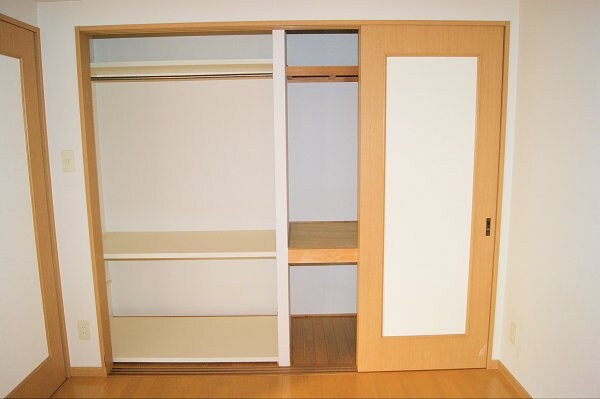 物件内観写真11　(クローゼット)