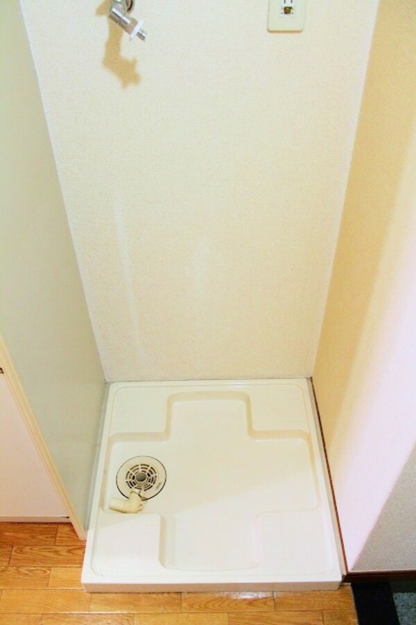 建物設備(洗濯機置き場)