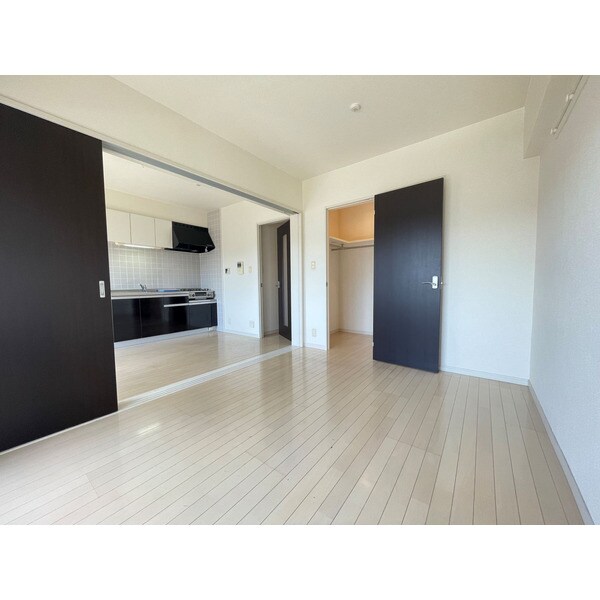 物件内観写真7　(※別号室参考写真)