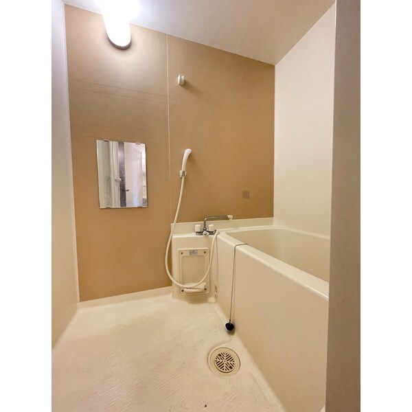 物件内観写真9　(※別号室参考写真)