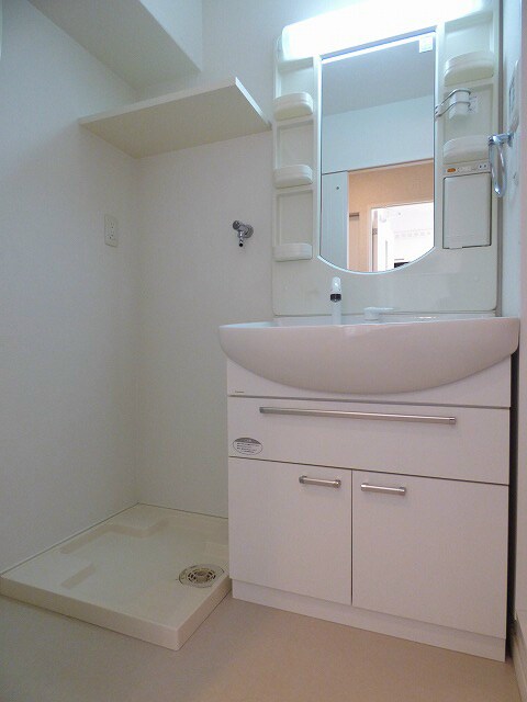 物件内観写真14　(シャンプードレッサーつき★)