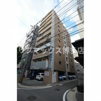 物件外観写真1　(オシャレで重厚感のある外観★)