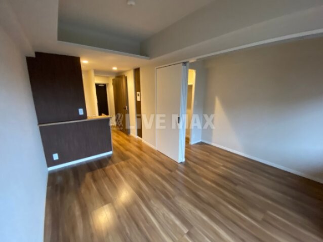 物件内観写真11　(※別号室参考写真)