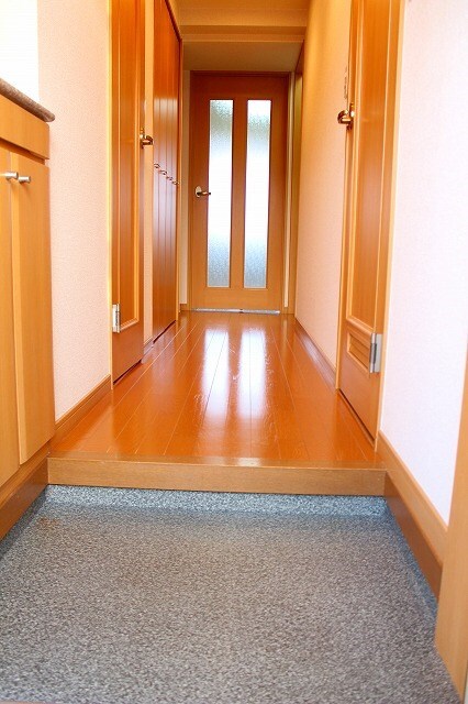 物件内観写真4　(※別号室参考写真)