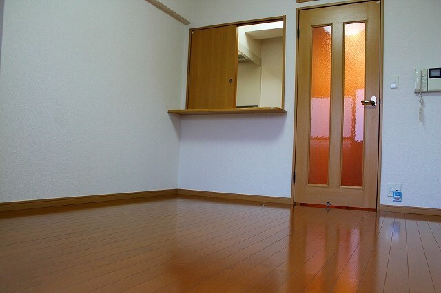 物件内観写真5　(※別号室参考写真)