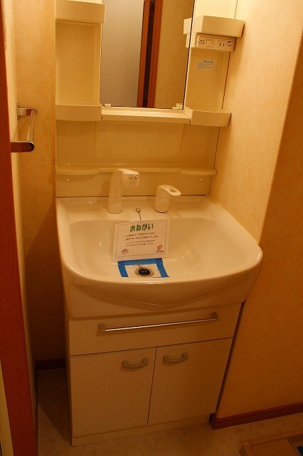 物件内観写真11　(※別号室参考写真)